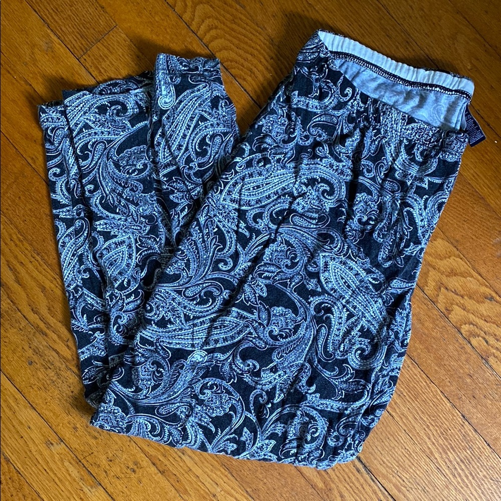 Paisley Print Women’s Pajamas - Picture 3 of 5